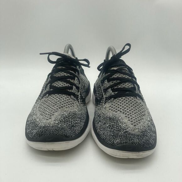 Mens Size 7 Nike Free Run Flyknit Oreo White Black Running Sneakers 942838-101 - Picture 2 of 8